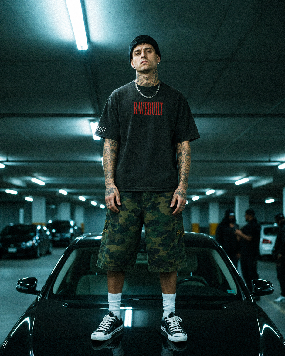RAVEBUILT x STASZKØ — 01 TEE